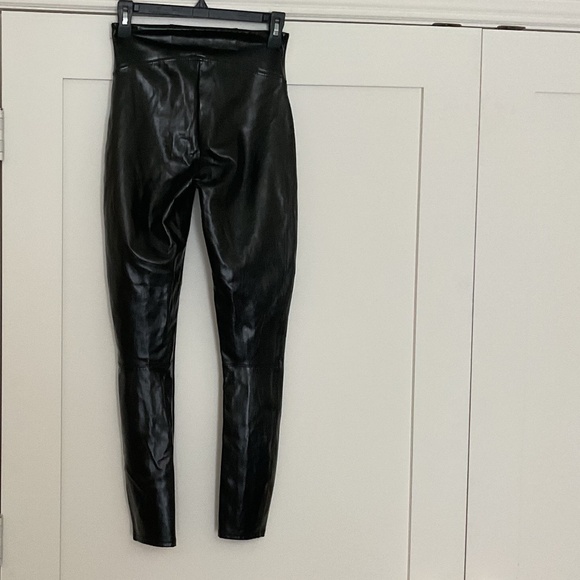 SPANX - Picture 2 of 4